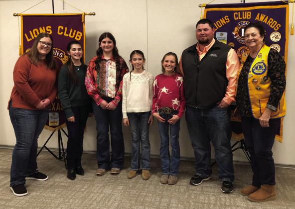 Collingsworth 4-H students, staff visit Wellington Lions Club