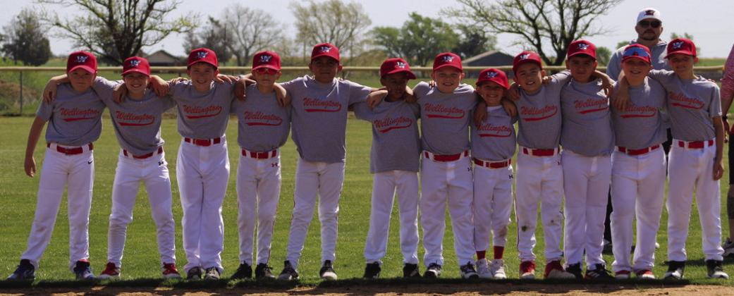 Coached by Jake Weatherly, 9-10-year-old players include Joe Lemons, Joshua Orozco, Maverick Orr, Xander Pereira, Caleb Peters, Noah Peters, Easton Ryan, Destin Shatswell, Andrew Skelton, Reagan Trotter, Hoyt Warren, Quade Weatherly, Kacen Wiebe.