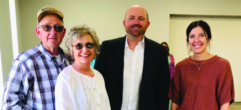 Collingsworth Chamber arranges Wellington City Manager reception