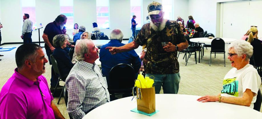 Collingsworth Chamber arranges Wellington City Manager reception