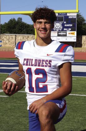 Childress’ Jacob Mora was recently selected to Amarillo Globe-News’ Week 8 Top Performers, announced Saturday, Oct. 19. Making the roster of 24 players across the Panhandle, Mora secured his spot in the lineup, thanks to his lead of the Bobcat defense in a 41-7 win against the Tulia Hornets Friday, Oct. 18, putting up 13 tackles and an interception. On offense, Mora caught one pass for 21 yards and a touchdown. Statham Photography/Through the Lens of Liz