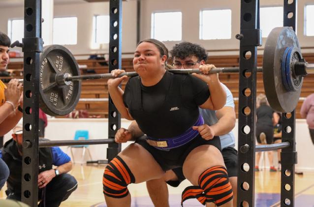Childress,Memphis lifters compete at Chidress Girls Powerlifting Invitational