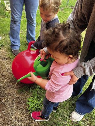 Little Cyclones learn about planting