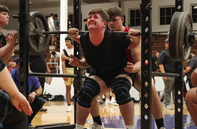 Bobcats lift big at Childress Invitational