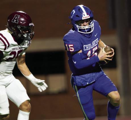 Childress downs Abernat for bi-district championship