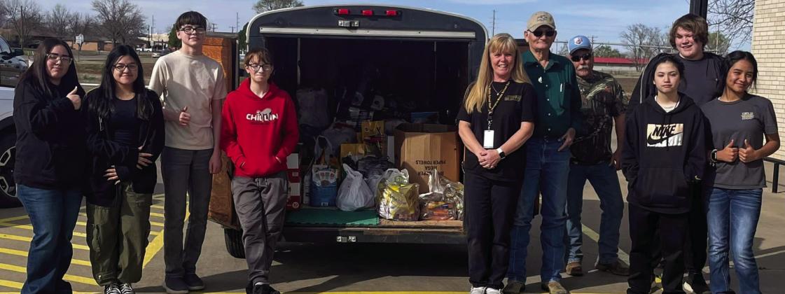 Memphis Middle School collects donations for wildfire victims