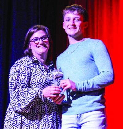 Wellington High School bestows academic awards