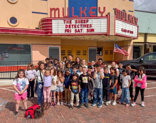 Students visit Mulkey Theatre