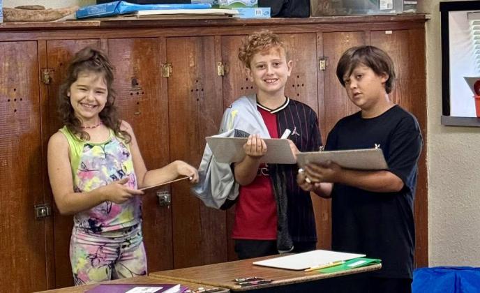 Fourth grade tackles grammar investigation