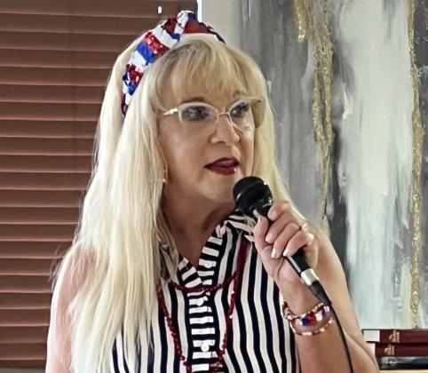 Kiker performs patriotic program