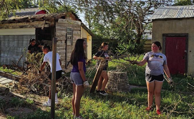 Wellington First Baptist youth perform service projects