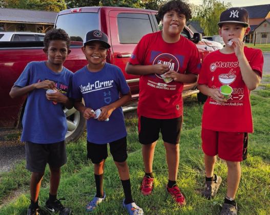 Wellington First Baptist youth perform service projects