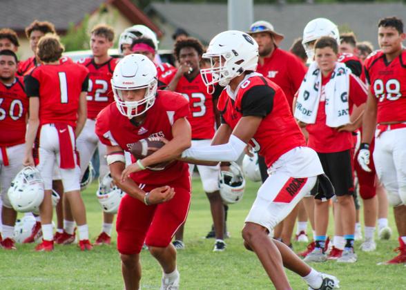 Bobcats,Skyrockets go head-to-head in first scrimmage of the season