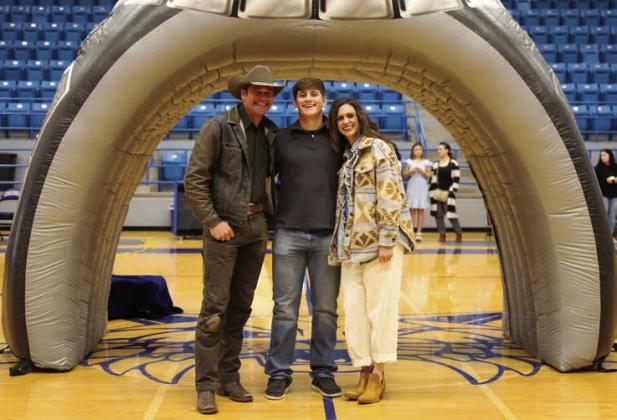 Childress High School holds annual Junior Ring Ceremony