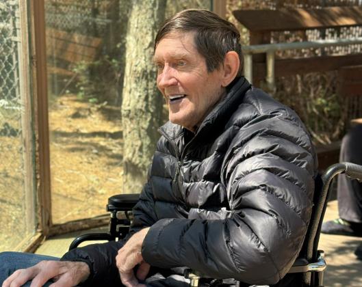 Memphis Convalescent Center residents take a field trip to Amarillo, stopping at Thompson Park for a grilled-hamburger lunch, followed by a trip to the Amarillo Zoo. MEMPHIS CONVALESCENT CENTER