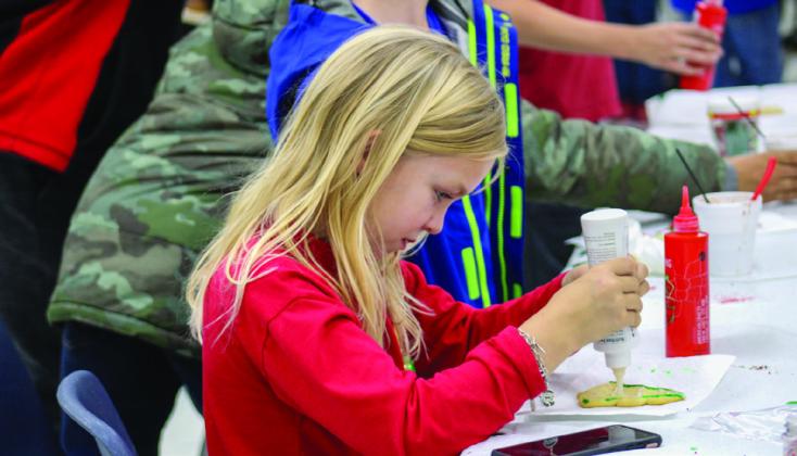 Christmas In The Park attracts hundreds
