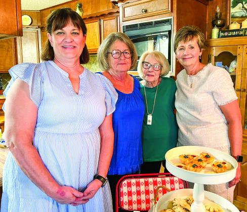 Modern Home Club attends High Tea