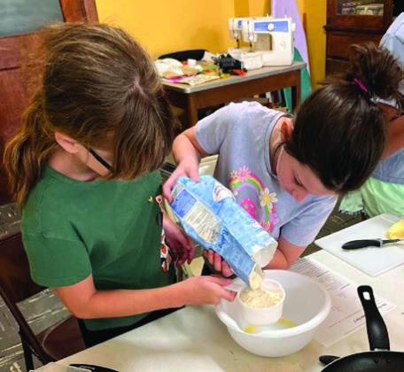 Collingsworth 4-H hosts summer cooking camp