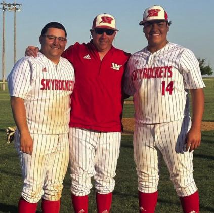 Skyrocket baseball celebrates senior night