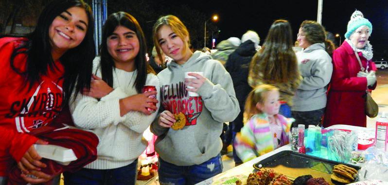 Collingsworth Chamber orchestrates Lighting of the Square