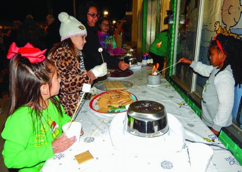 Collingsworth Chamber orchestrates Lighting of the Square