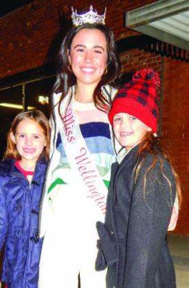 Collingsworth Chamber orchestrates Lighting of the Square