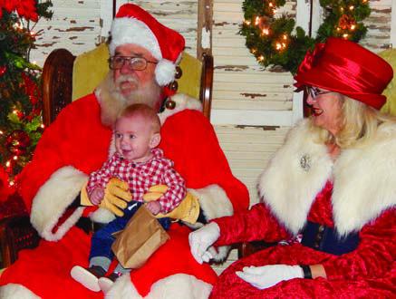 Collingsworth Chamber orchestrates Lighting of the Square