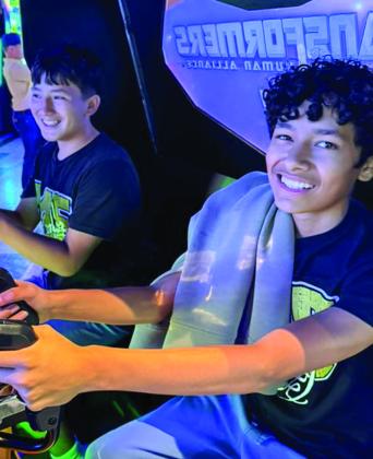 Memphis ISD Memphis Middle School M5 Honor Society members take an end-of-year field trip, taking on AMP’D! Adventure Park and Cinergy Entertainment in Amarillo.