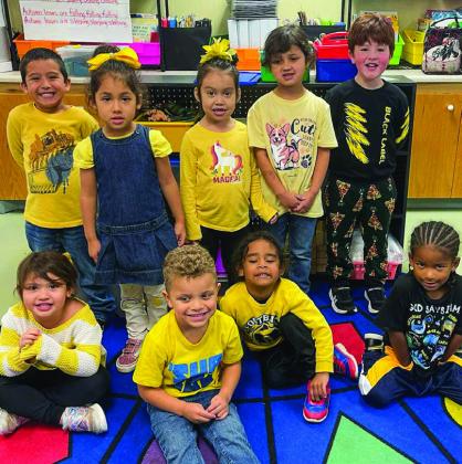 Photos Courtesy of Memphis ISD Memphis Independent School District (ISD) campuses battle it out Friday, Nov. 8 during Color Wars. Travis Elementary School and Austin Elementary School students sported yellow, while Memphis High School freshmen wore green, sophomores wore purple, juniors wore blue and seniors wore red.