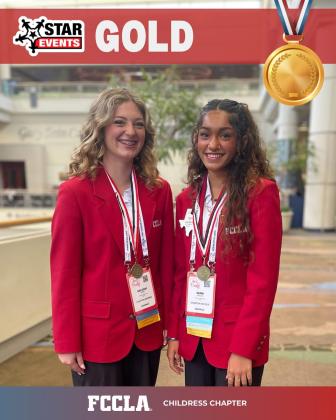 The National Programs in Action Level 2 team of Inani Bhoja and Kaleigh Ross receive a Gold Medal with their Students Taking Action with Recognition (STAR) project, “Perk or Poison,” which explored the effects energy drinks, self-talk and music have on students’ mental health, attendance and overall well-being, demonstrating the outcomes on three identical plants. Childress FCCLA