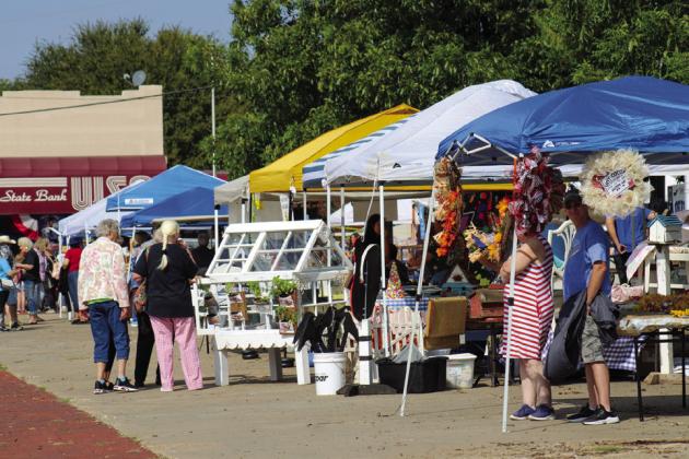 Over 40 Hall County Picnic vendor booths, including HTeaO, Kenzy’s Common Scents, Memphis Mercantile, Rambling Ranch Boutique and more, will begin selling on the square at 9 a.m. Saturday, Sept. 21 in downtown Memphis.