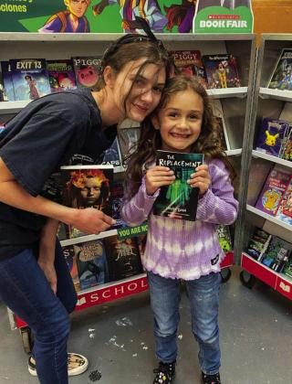 Austin Elementary students have a ‘grand’ time at book fair