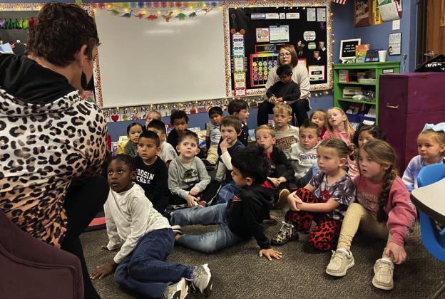 Retired teachers highlight the gift of reading