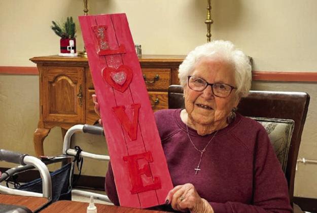 Memphis Convalescent Center residents get Valentine’s Day ready