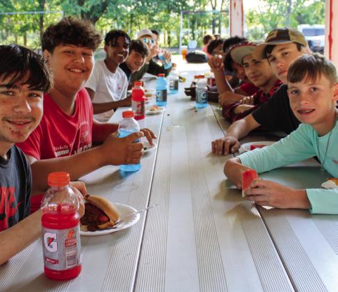 Eighth-grade graduates make Pioneer Park excursion