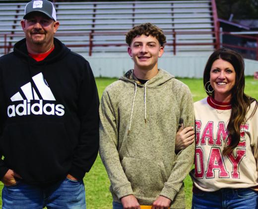 Carvin Wischkaemper is the son of Jason and Megan Wischkaemper. He has worked with Skyrocket Football for four years.