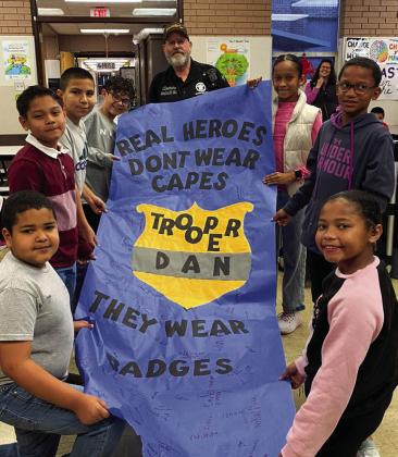 Austin Elementary School thanks District Security Director Dan Hawthorne, better known as Trooper Dan, during National School Resource Officer Appreciation Day. Photo Courtesy of Memphis ISD