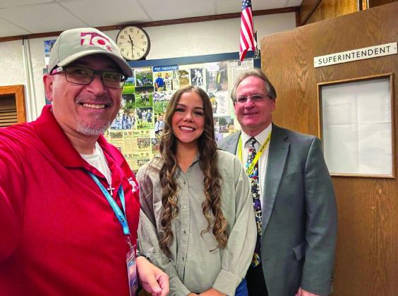 News Channel 10’s Ruben on the Road, left, meets with Memphis High School senior Macaela Graham, who recently graduated from Clarendon College, as well as Memphis Independent School District (ISD) Superintendent William Alexander. Photo by Ruben on the Road