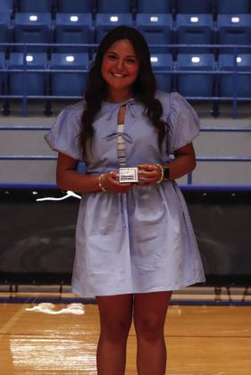 Put a ring on it: Class of 2026 receives class rings