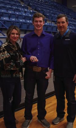 Put a ring on it: Class of 2026 receives class rings