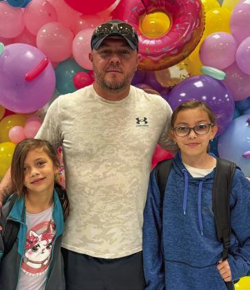 Childress Elementary hosts ‘Donuts for Dads’
