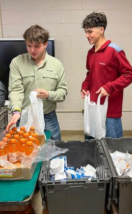 Memphis High School students help pack Snack Paks 4 Kids