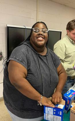 Memphis High School students help pack Snack Paks 4 Kids