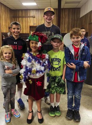 Childress County 4-H hosts Christmas Party,donates Toys for Tots