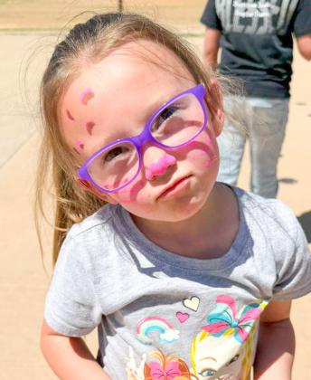 Austin Elementary School students celebrate reaching their Accelerated Reading (AR) goals with a party, including face painting and games, hosted by Memphis High School Family, Career and Community Leaders of America (FCCLA) members. MEMPHIS ISD