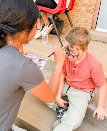Austin Elementary School students celebrate reaching their Accelerated Reading (AR) goals with a party, including face painting and games, hosted by Memphis High School Family, Career and Community Leaders of America (FCCLA) members. MEMPHIS ISD