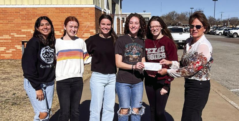 Childress STUCO makes donation to Childress Theatre Company