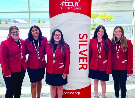 ChildressHighSchoolsophomoreKimiWard,secondfromright, is running for a position on the Family, Career and Community Leaders of America (FCCLA) Regional Officer Team. Courtesy Photo