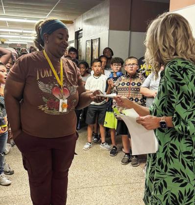 Memphis ISD thanks custodians