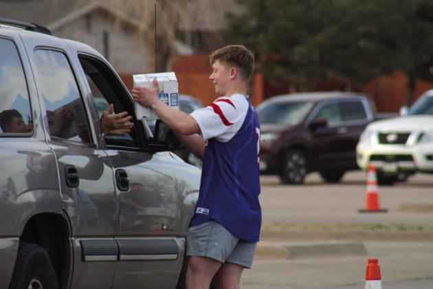 Volunteers lend hand at